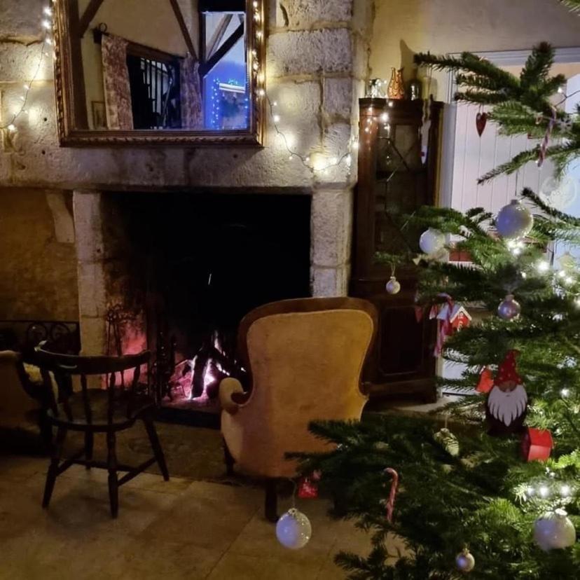 Вилла Le Manoir De St Marcel Saint-Marcel-du-Perigord Номер фото
